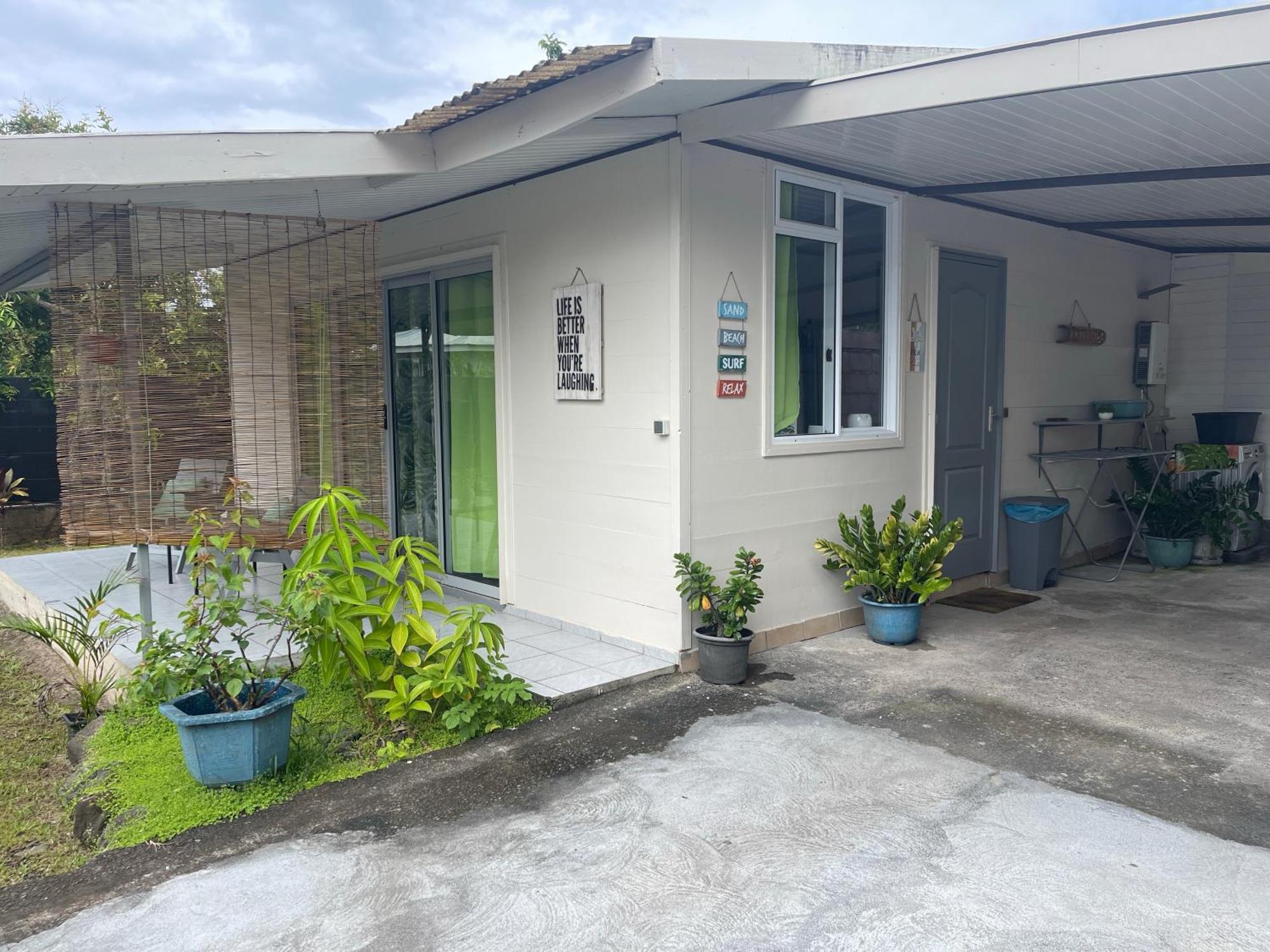 Tuatahi Beach Lodge Пунаауйя Экстерьер фото